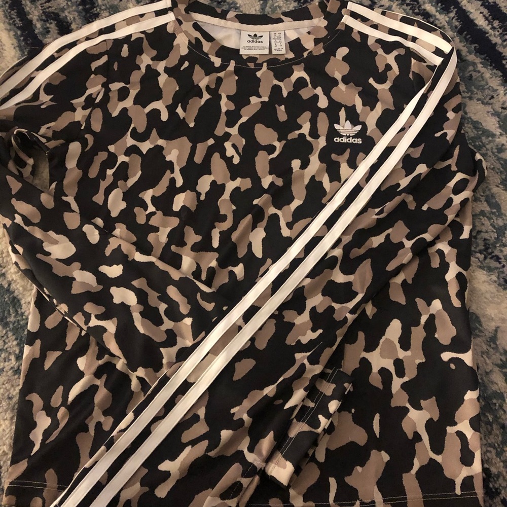 Women’s Adidas shirt- new!
